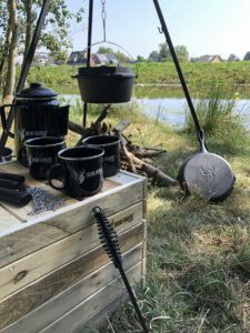 bbq accessoire deksellifter voor dutch ovens