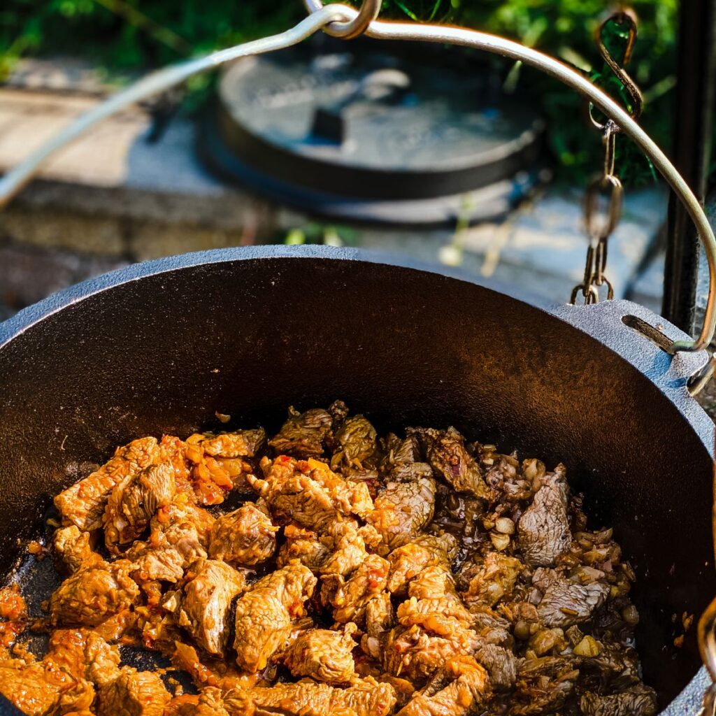 dutch oven gietijzer met pootjes outdoor 6,1 liter